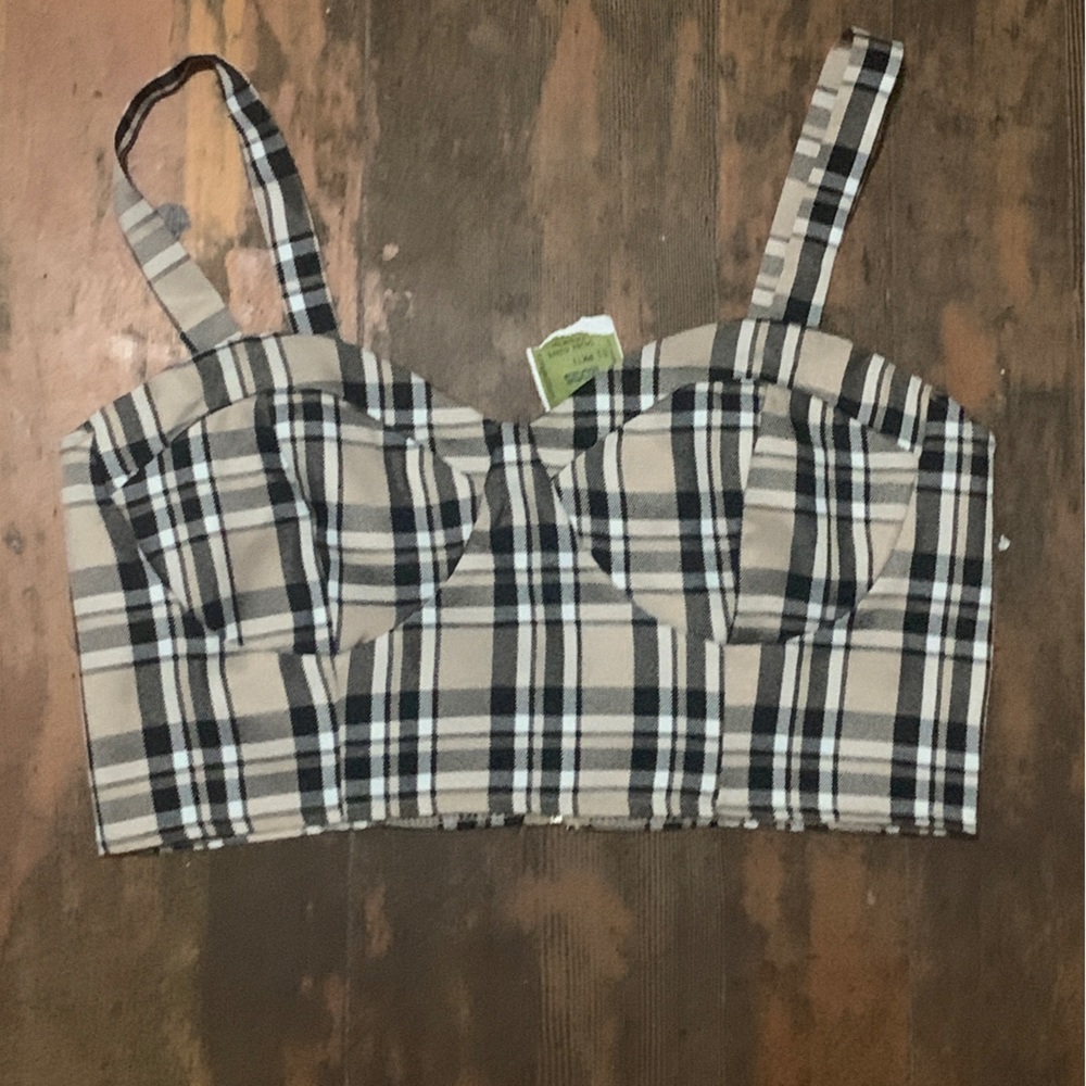 CROP TOP